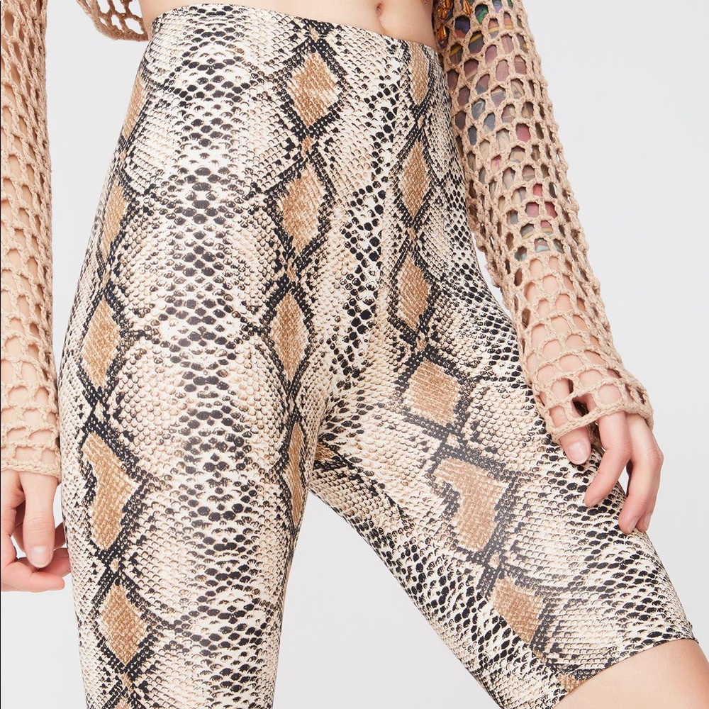 🐍BRAND NEW Snakeskin Biker Shorts